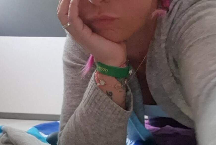 Ich mach es mir auf dem Teppich von Malia-f****t