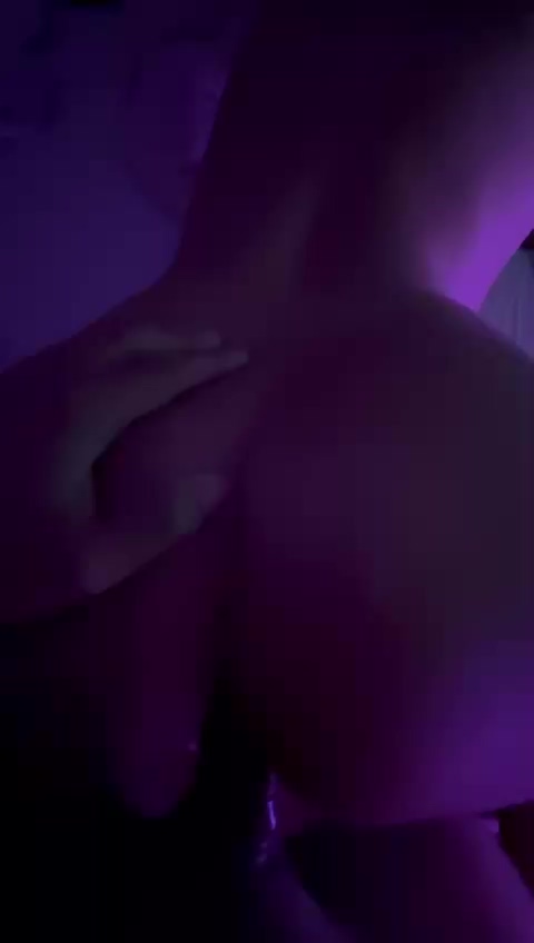 1. Usertreffen endet im Doggystyle Mein 1. Usertreffen endet im Doggystyle.. Willst du der nächste sein? Ich mag es schön hart wie du siehst, aber zur Abwechslung auch leidenschaftlich  