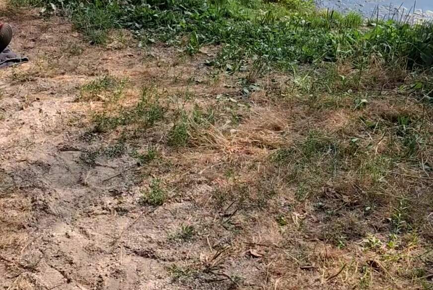 CurvyAngy: Am FKK selbst besorgt