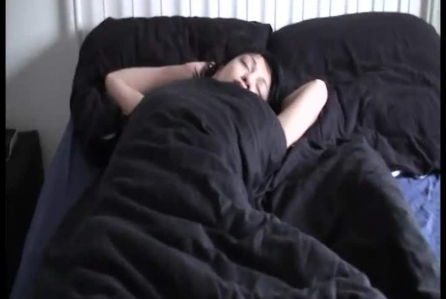 MasterEro: Im Schlaf g*****t. 100% echt!!!